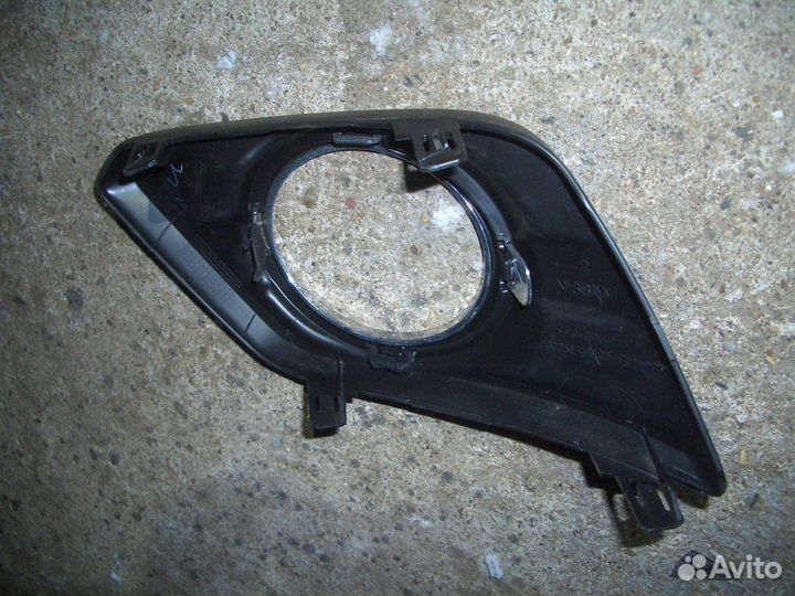 Рамка птф правая Ниссан Х-Трейл с14