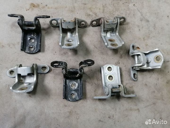 Петля двери Nissan Primera P11 1996-2002