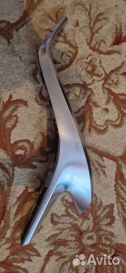 Молдинг решётки радиатора тойота аллион