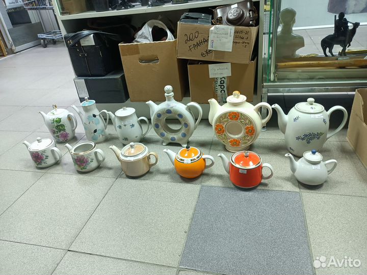 Чайник. Фарфор. СССР. 12шт. Разные