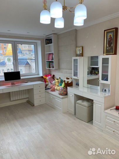 Комплект мебели для детской: шкаф, тумба