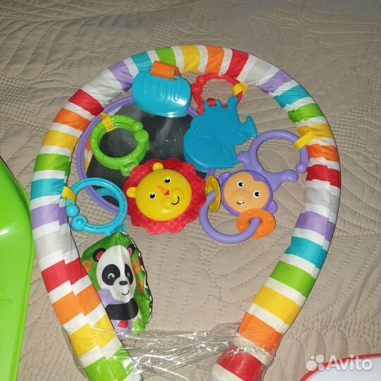 Развивающий коврик fisher price с пианино