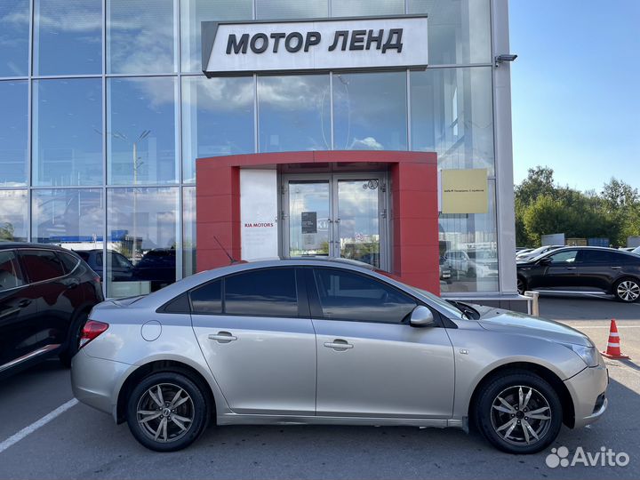 Chevrolet Cruze 1.8 AT, 2011, 168 850 км