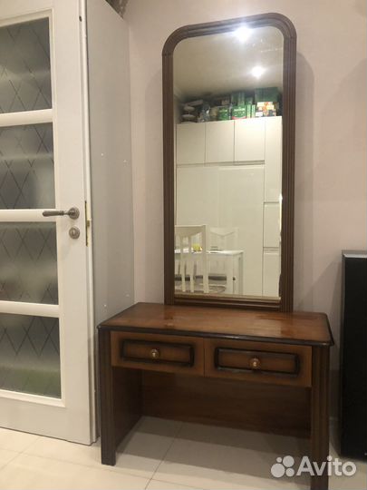 Туалетный столик тумба