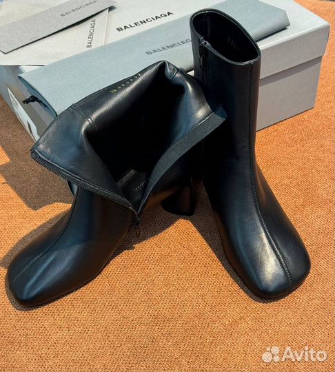 Ботинки женские Balenciaga