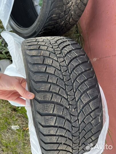 Kumho WinterCraft WP71 235/35 R19 91W