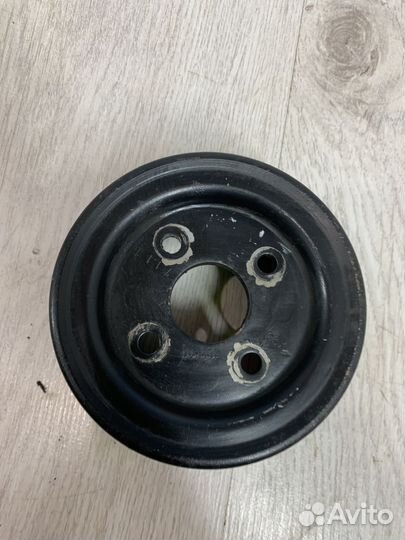Шкив водяного насоса помпы Geely GC6