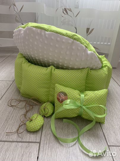 Лежанка для животных новая, 50 см