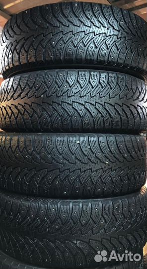 Nokian Tyres Hakkapeliitta 4 215/60 R16