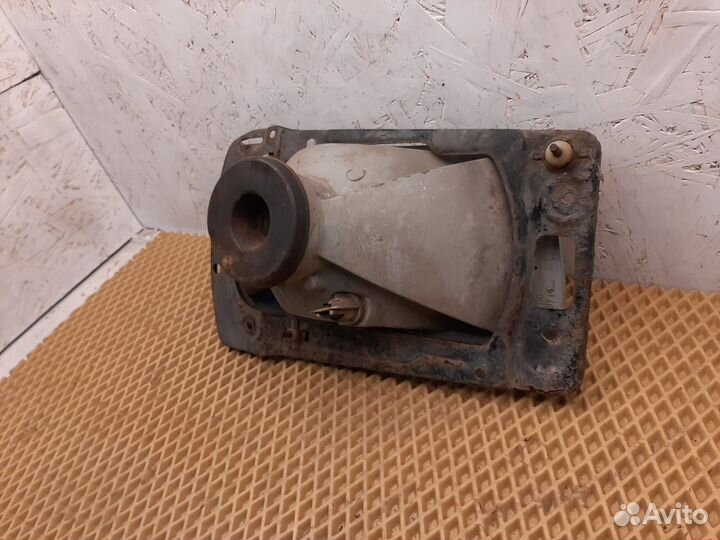 Левая фара Volkswagen Jetta 2