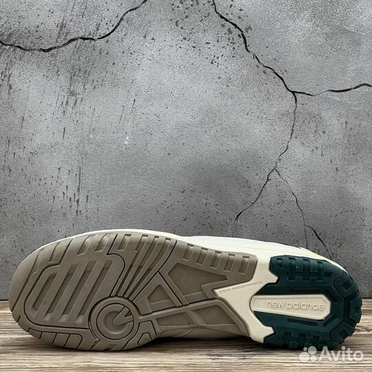 Кроссовки New Balance 550 Размеры 35-44