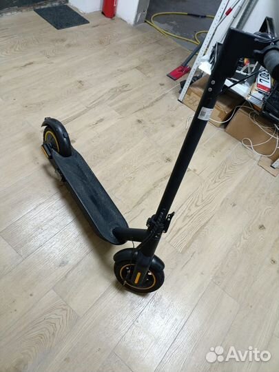 Самокат взрослый электрический бу