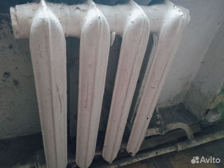 Батарея чугунная