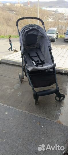 Прогулочная коляска