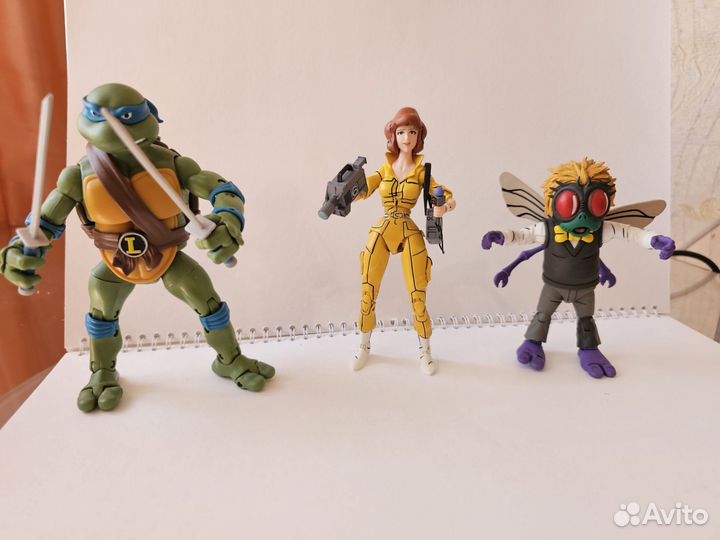 Фигурка April O'neil Neca tmnt
