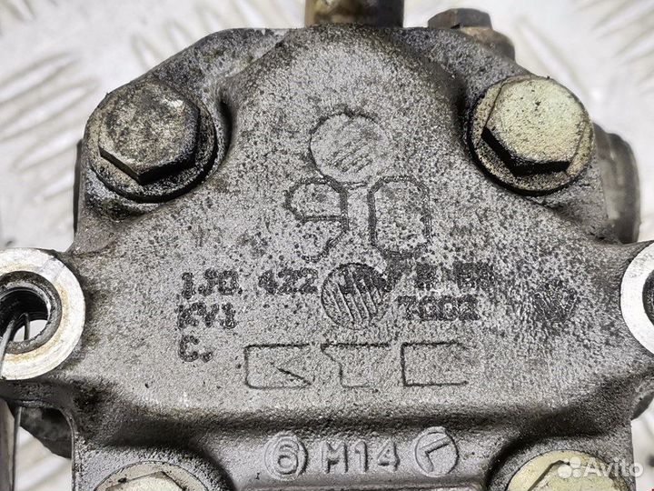 Насос для Volkswagen Golf 4