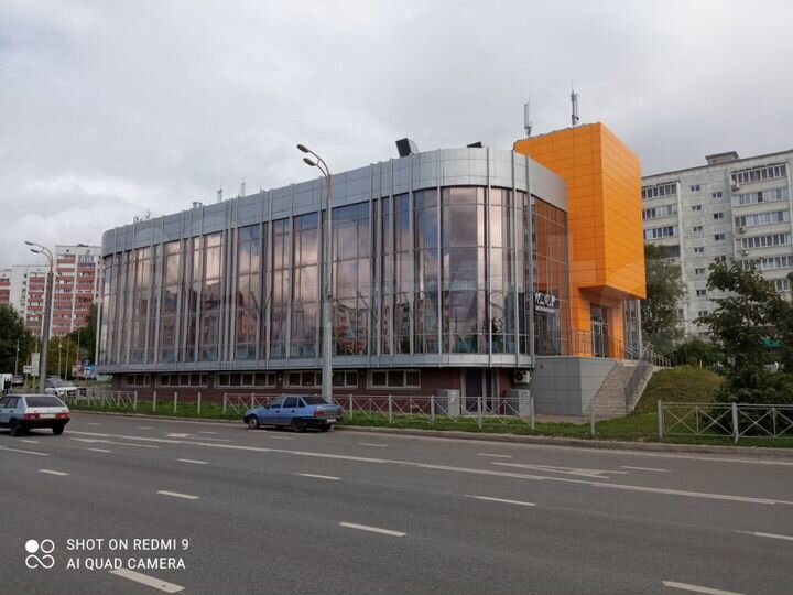 Помещение на первой линии рядом с метро