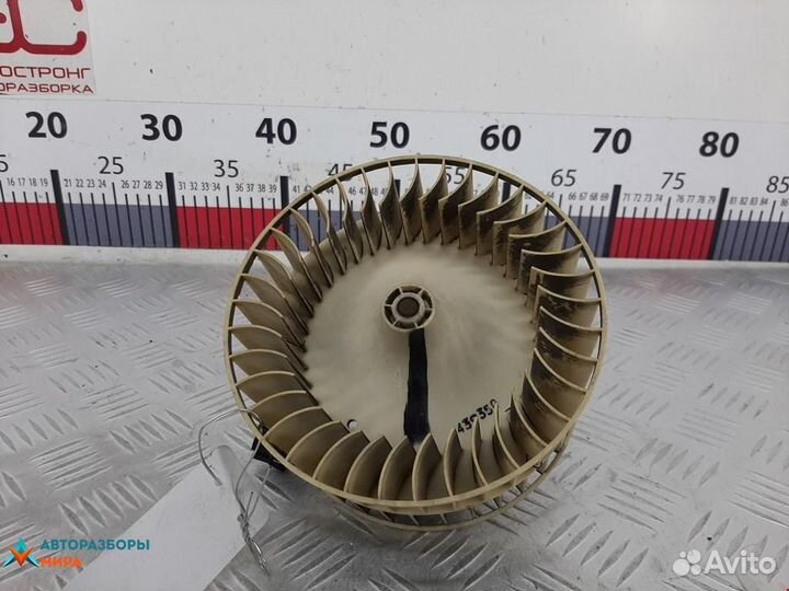 Моторчик печки BMW 3 E36 1993 64111385124