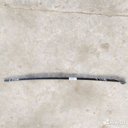 Молдинг стекла пассат б5