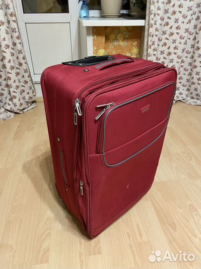 Чемодан на колесах