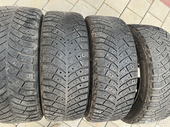 Michelin X-Ice North 4 205/55 R16