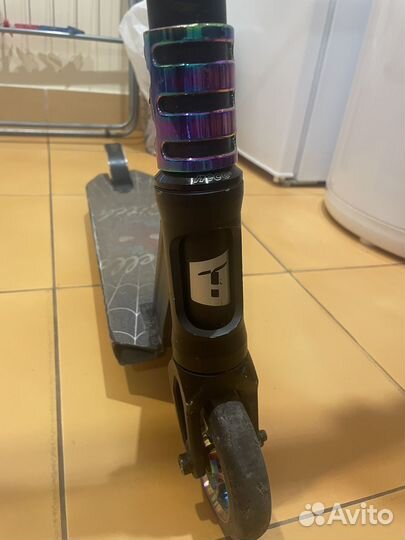 Трюковой самокат tech team scout