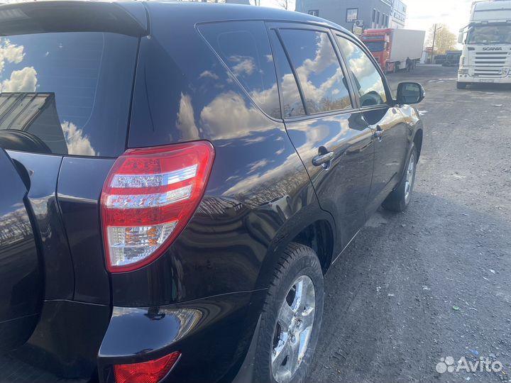 Toyota RAV4 2.0 CVT, 2011, 81 000 км