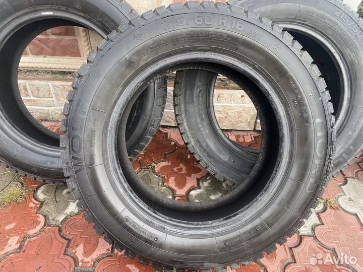 Nord Wolf Cargo 215/60 R16