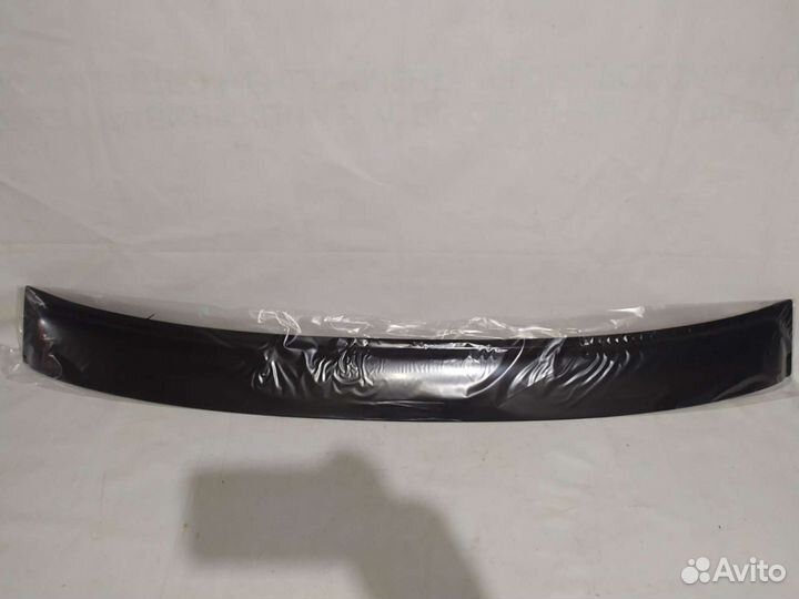 Ветровик заднего стекла Volkswagen Polo