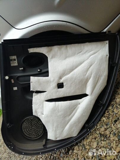 Обшивка на дверь nissan note E12