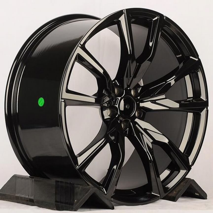 Zumbo Wheels BM152 : 11x21 5*112 Et:43 Dia:66,6 GB