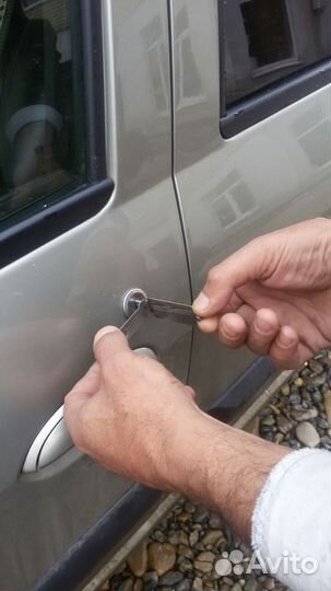 Вскрытие замков/Квартир /Авто/Замена замков