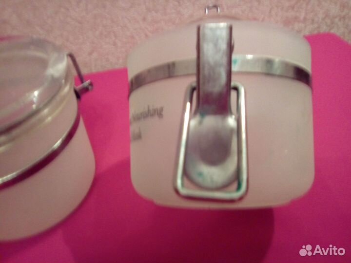 Банка 0.25 емкости бугельный замок