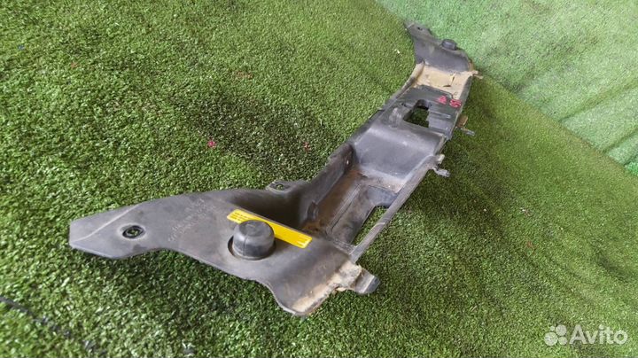 Накладка на телевизор Volvo V50 B5254T3 2005