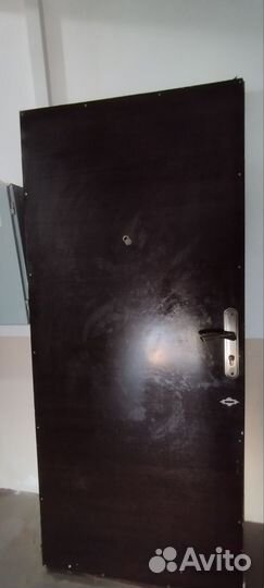 Дверь входная металлическая