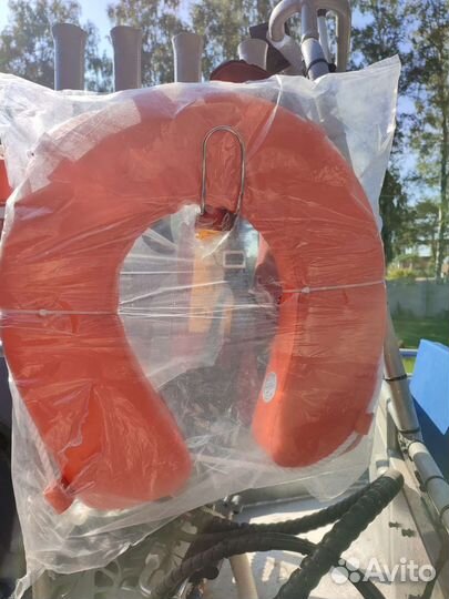 Спасательный круг подкова