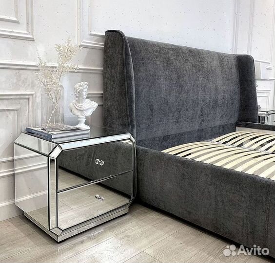 Дизайнерская кровать с доставкой