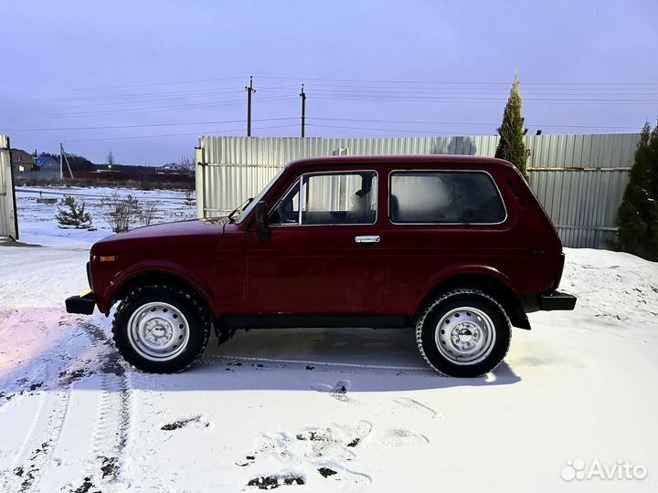 LADA 4x4 (Нива) 1.7 МТ, 1998, 135 000 км