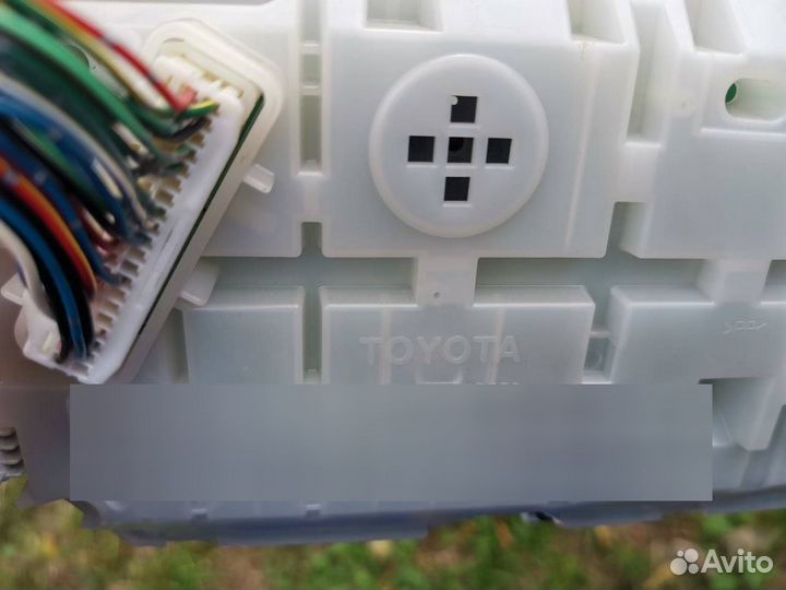 Спидометр toyota passo KGC30, 1krfe