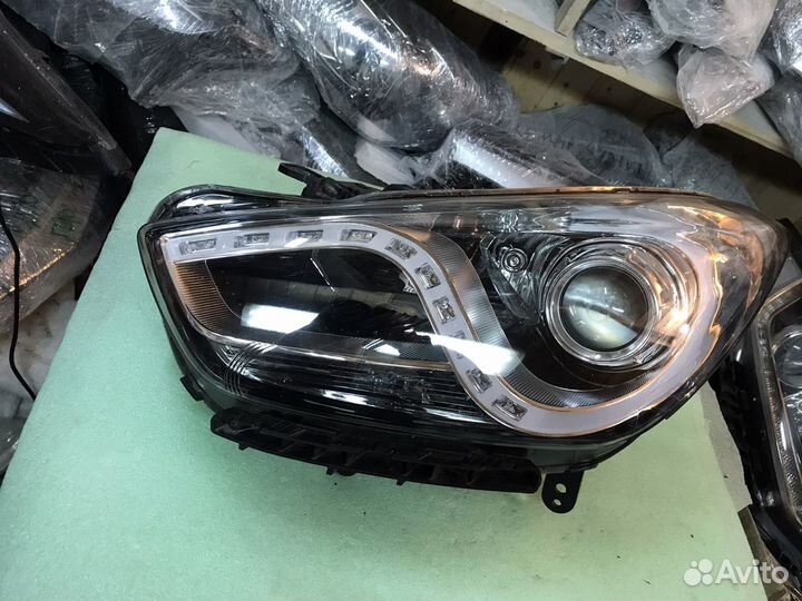 Фара левая Hyundai i40 дорестайл xenon