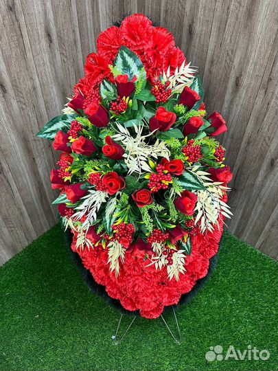 Ритуальные венки, корзинки, композиции оптом