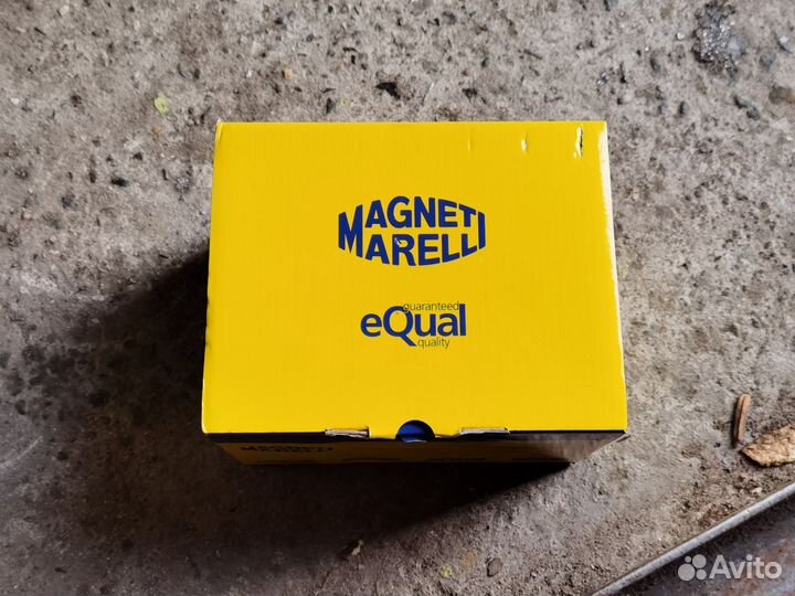 Помпа охлаждения (водяной насос ) Volvo