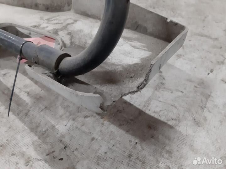 Спойлер кабины боковой левый renault premium