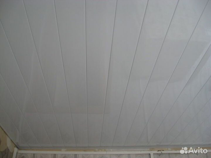 Потолок реечный белый S-дизайн ширина 100мм