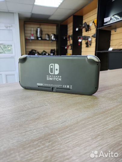 Игровая приставка Nintendo Switch Lite 256 гб(г19)