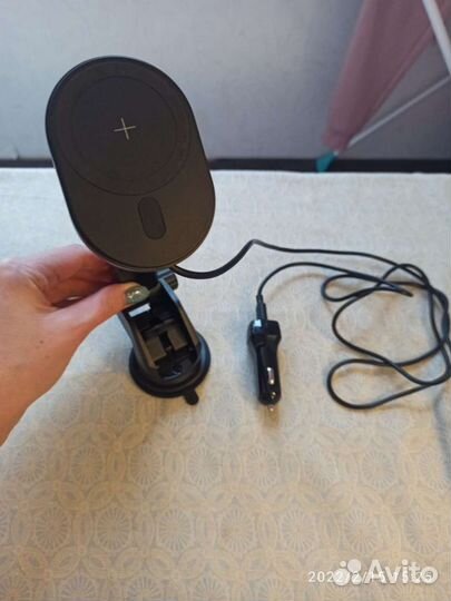 Беспроводное зарядное устройство держатель в машин