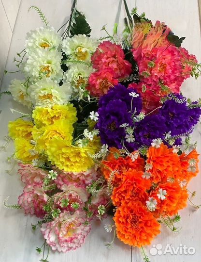 Искусственные цветы, большие букеты