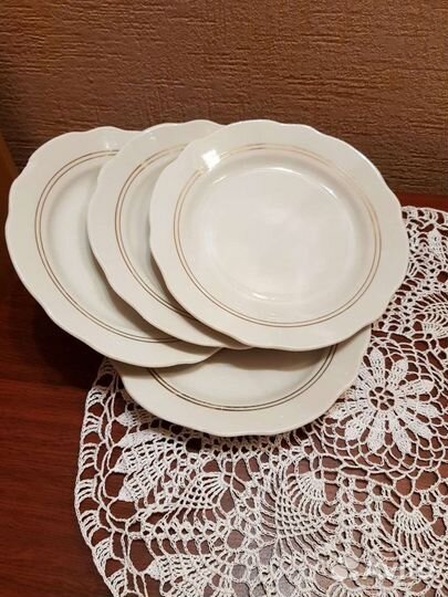 Тарелки разные