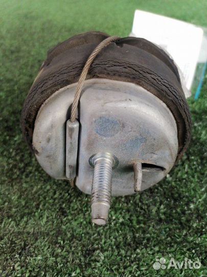 Подушка двигателя верхняя задняя Volvo S60 RS59