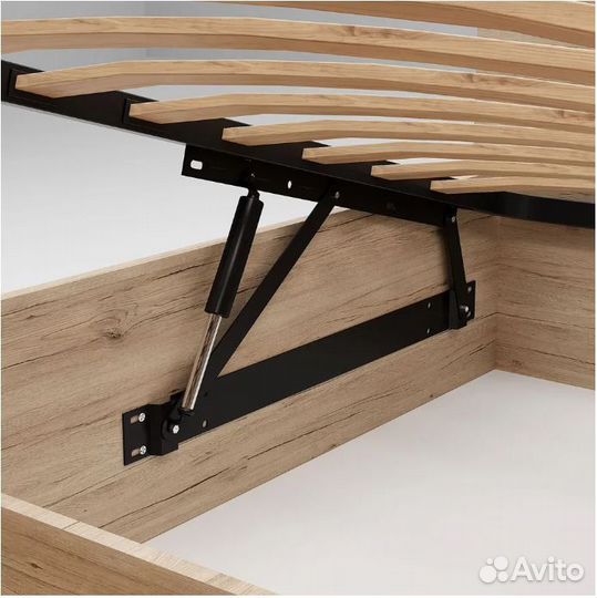 Двуспальная кровать с подъемным механизмом